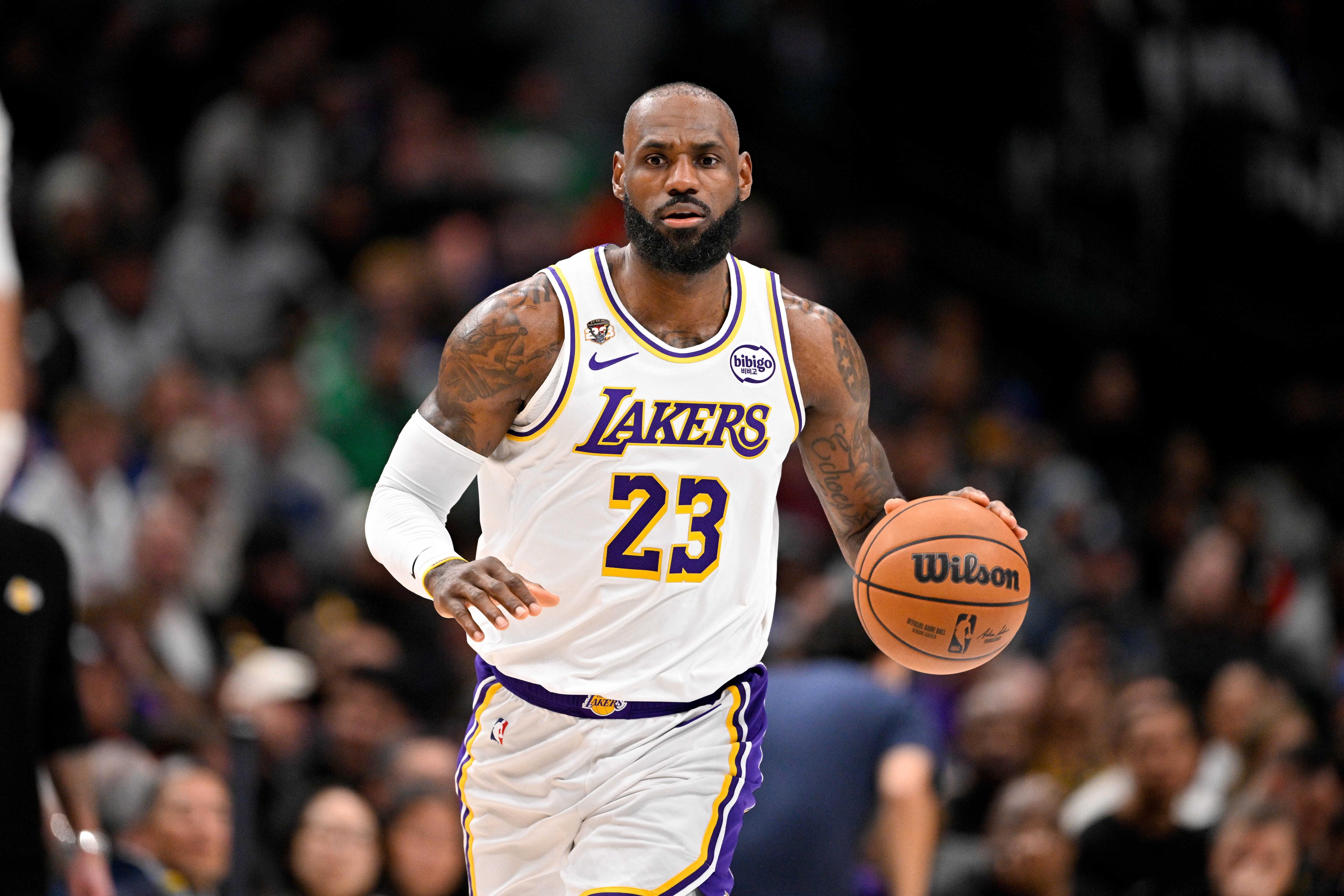 世界杯官网入口-考辛斯：科比后很多人想巡演但观众不买账 詹姆斯或许该换种方式