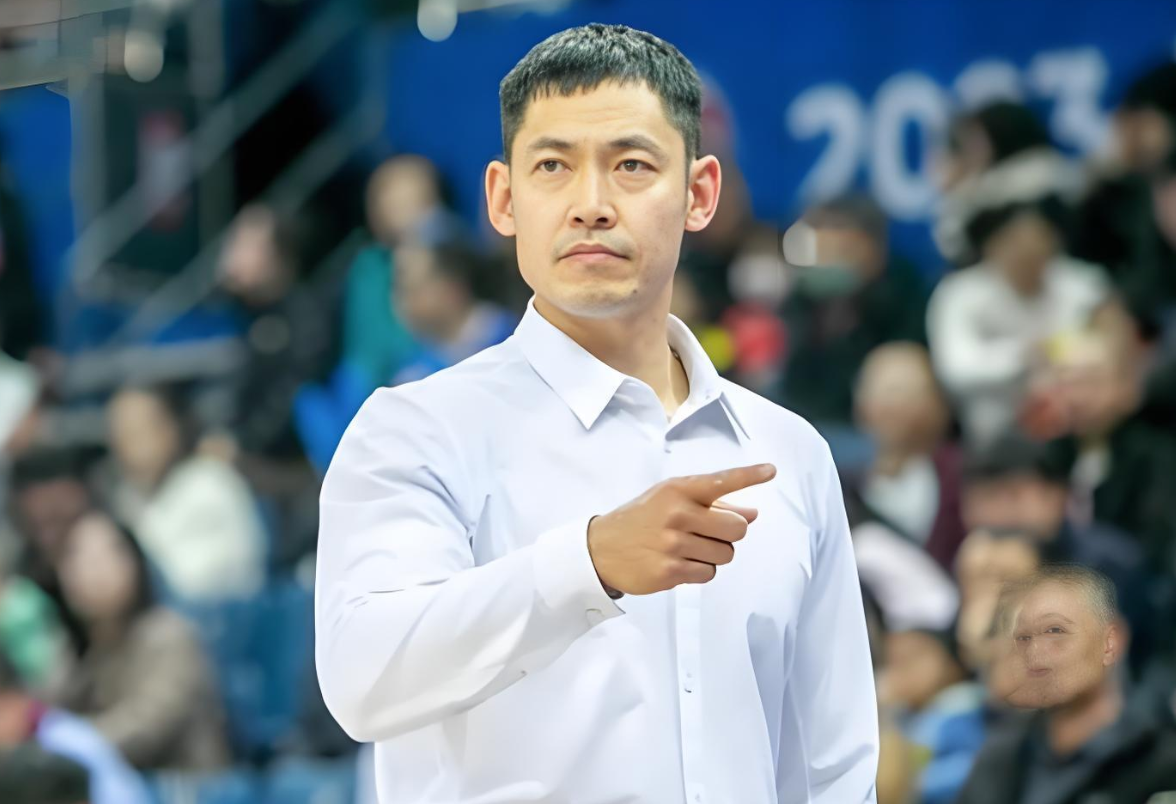 世界杯直播app安装-厉害！福建队小将轰出33分，三分球9中9，成为CBA第一人