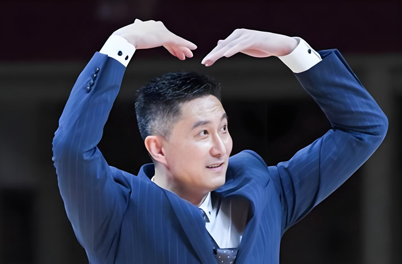 世界杯高清观看-深圳队锋线小将感恩杜锋:杜导水平CBA顶尖,教练会了我很多