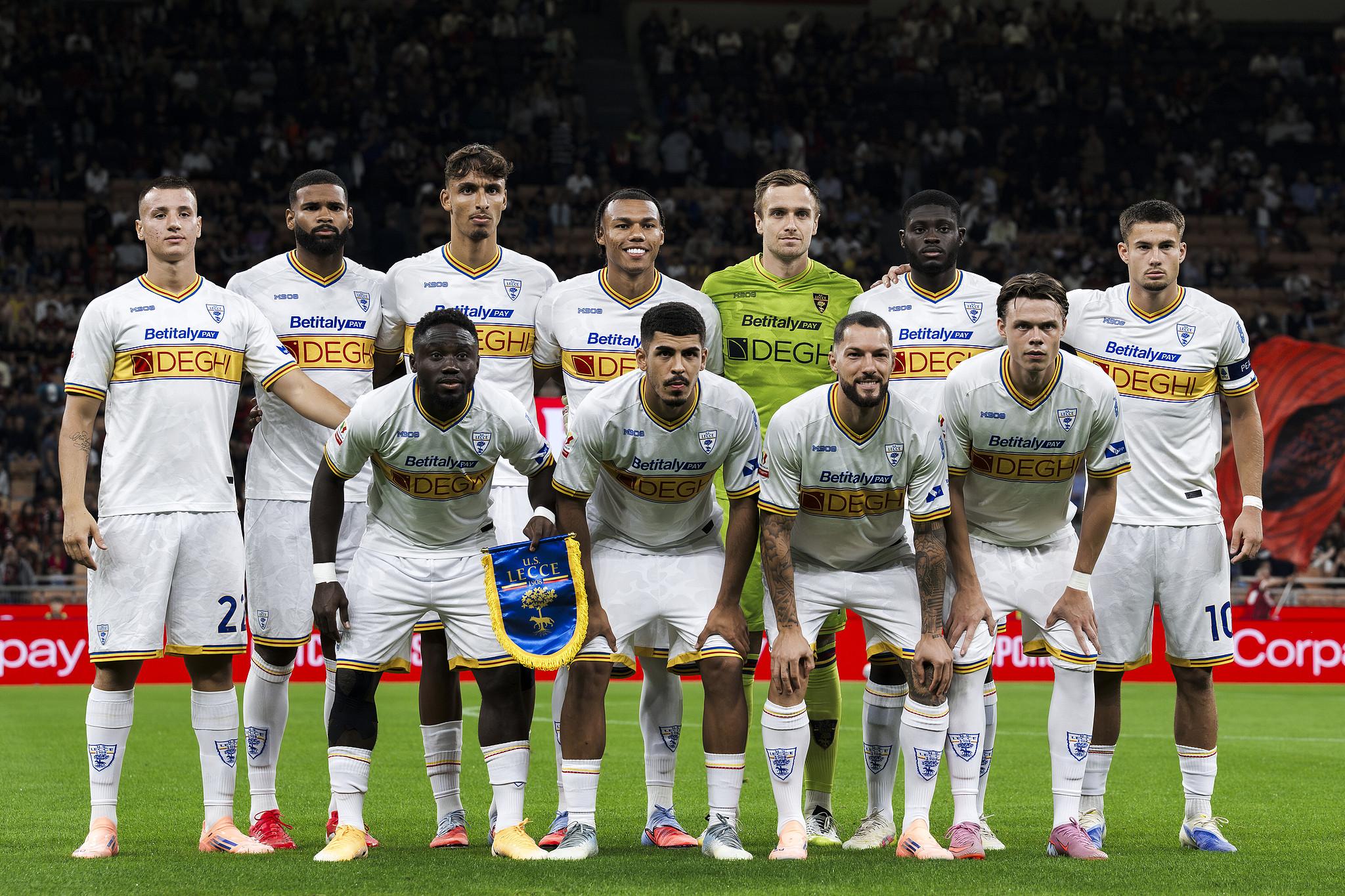 世界杯官网入口-莱切从不孤单:20万人涌入球场,意甲排名第八